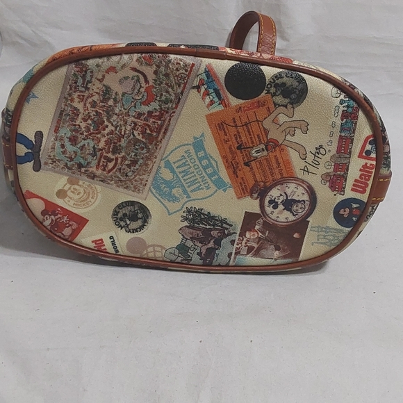DOONEY &BOURKE WALT DISNEY WORLD 40 YEARS ANNIVERSARY TOTE BAG - Picture 9 of 11